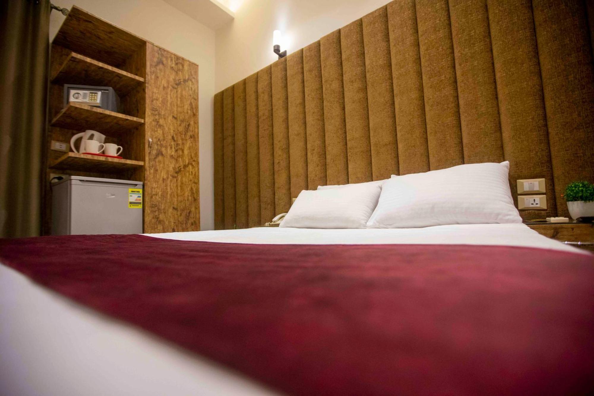 B&G Vlncia Hotel Dontown Kaherah Luaran gambar